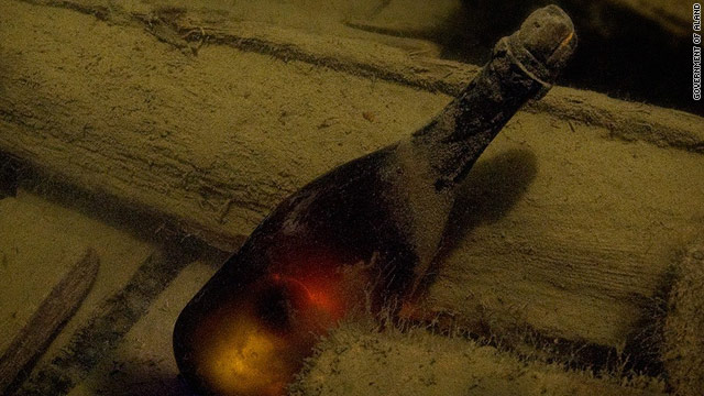 Divers lift 200-year-old champagne from Baltic shipwreck